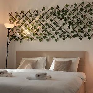 Victoria Avenue Apartment