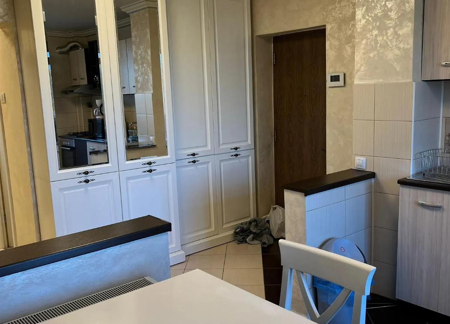 Chic Apartment Piata Constitutiei - Near The Palace Of Parliament Bucarest 0*,  Rumanía